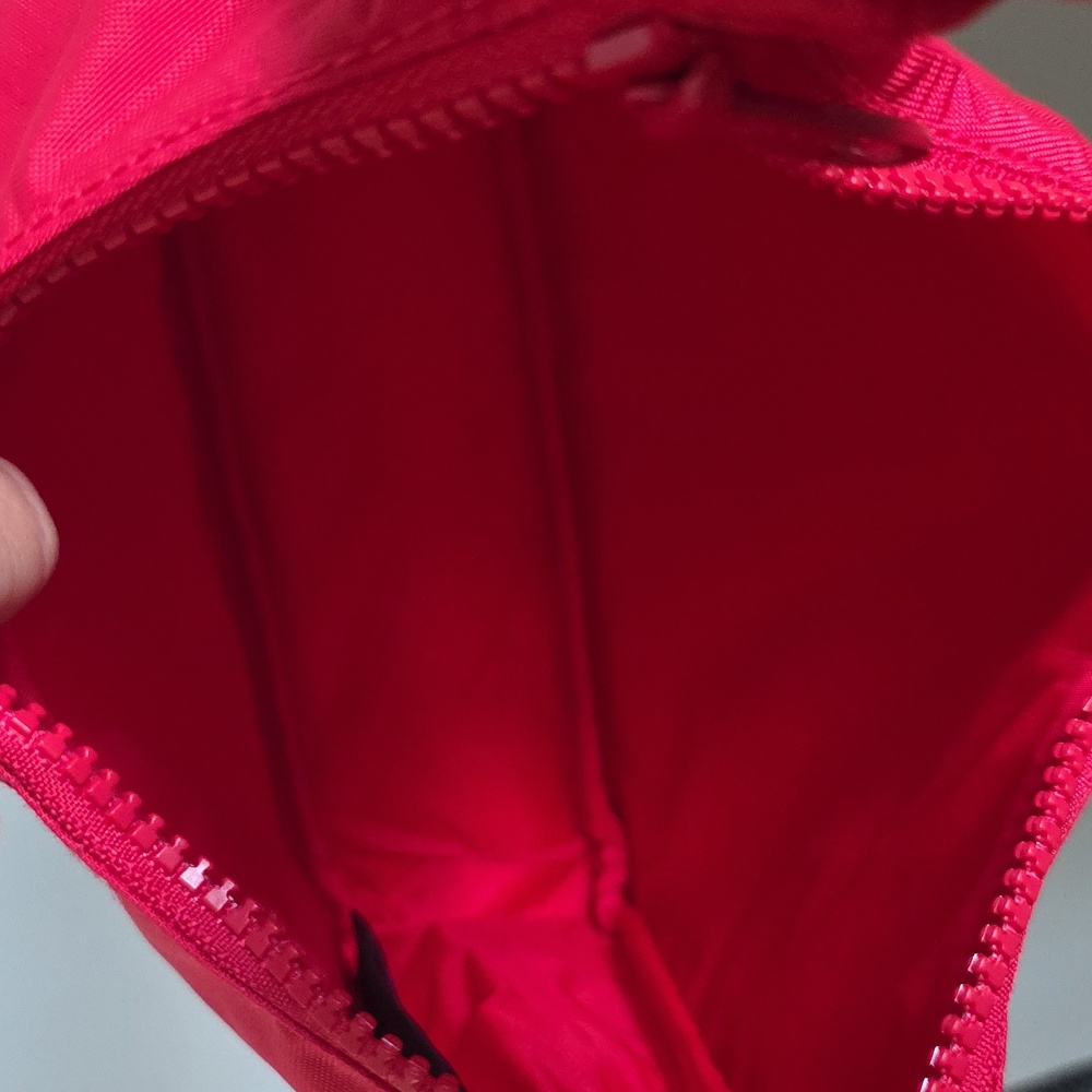 BAGGU Mini Shoulder Bag In Red - Picture 6 of 7